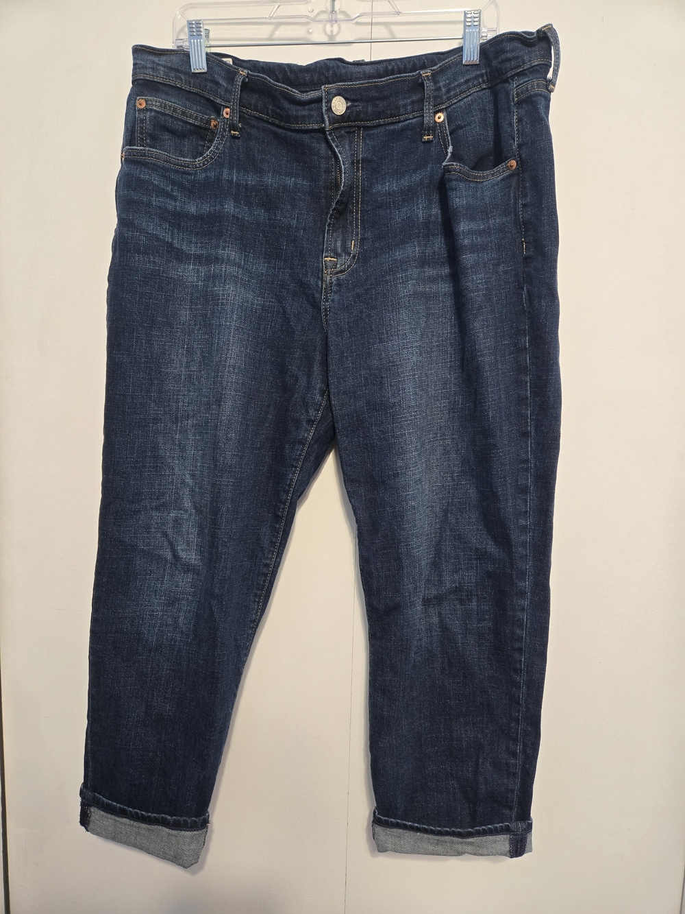 GAP Girlfriend Mid Rise Cuffed Crop Jeans Women's 33/16 Dark Wash